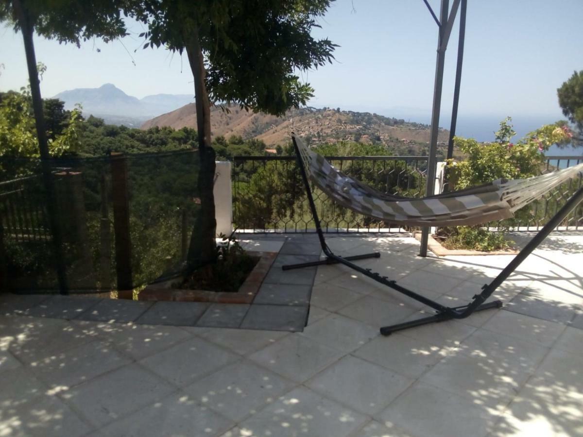 Incantevole Villa Con Vista Mozzafiato เชฟาลู ภายนอก รูปภาพ